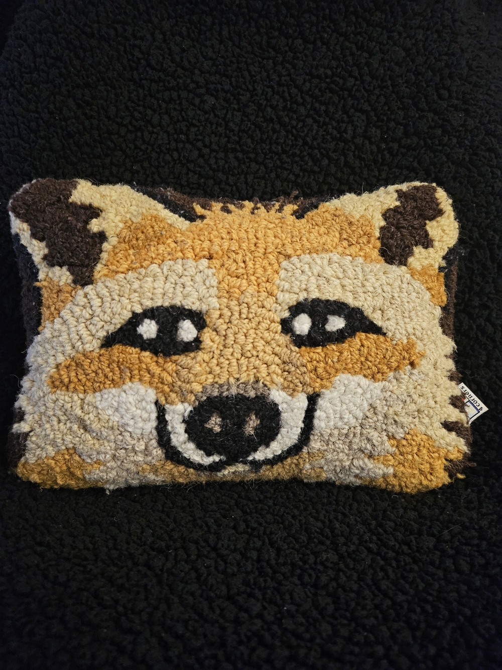 FOX HAND HOOKED WOOL DECORATIVE PILLOW 12X8" BLACK VELVET CHANDLER 4 CORNERS